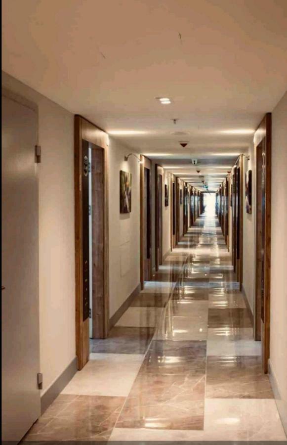 Deluxe Hotel Room In The Heart Of Batumi Orbi City A Block Exteriör bild